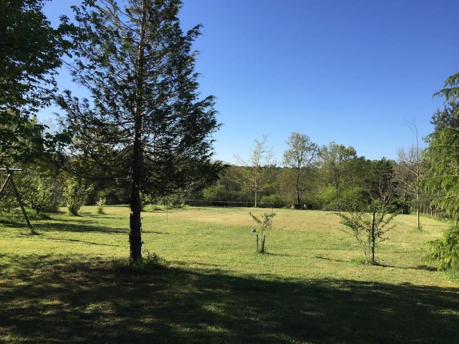 Grande Maison Avec Parc De 6000M2 Pompiey Bagian luar foto