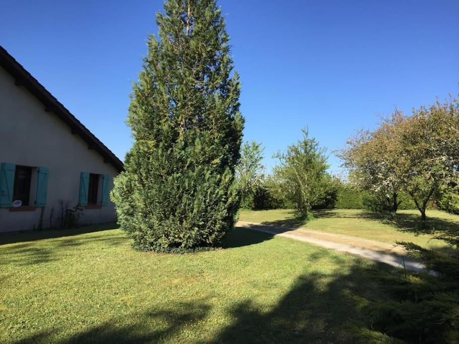 Grande Maison Avec Parc De 6000M2 Pompiey Bagian luar foto